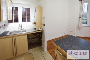 Kitchen- click for photo gallery